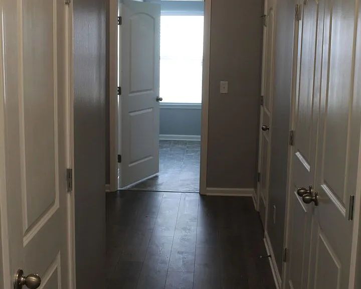 1857 Doncaster Dr — Photo 12