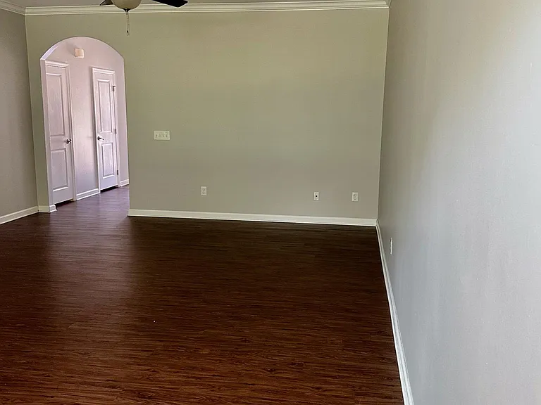 429 Christiane Way — Photo 5