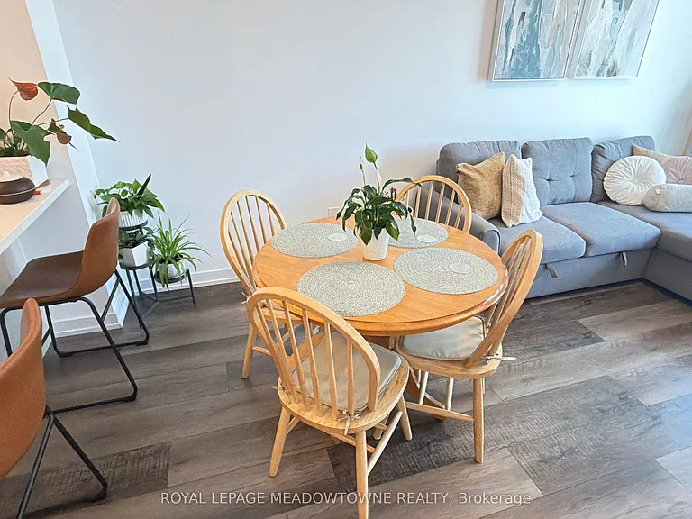 460 Dundas St E #801 — Photo 4