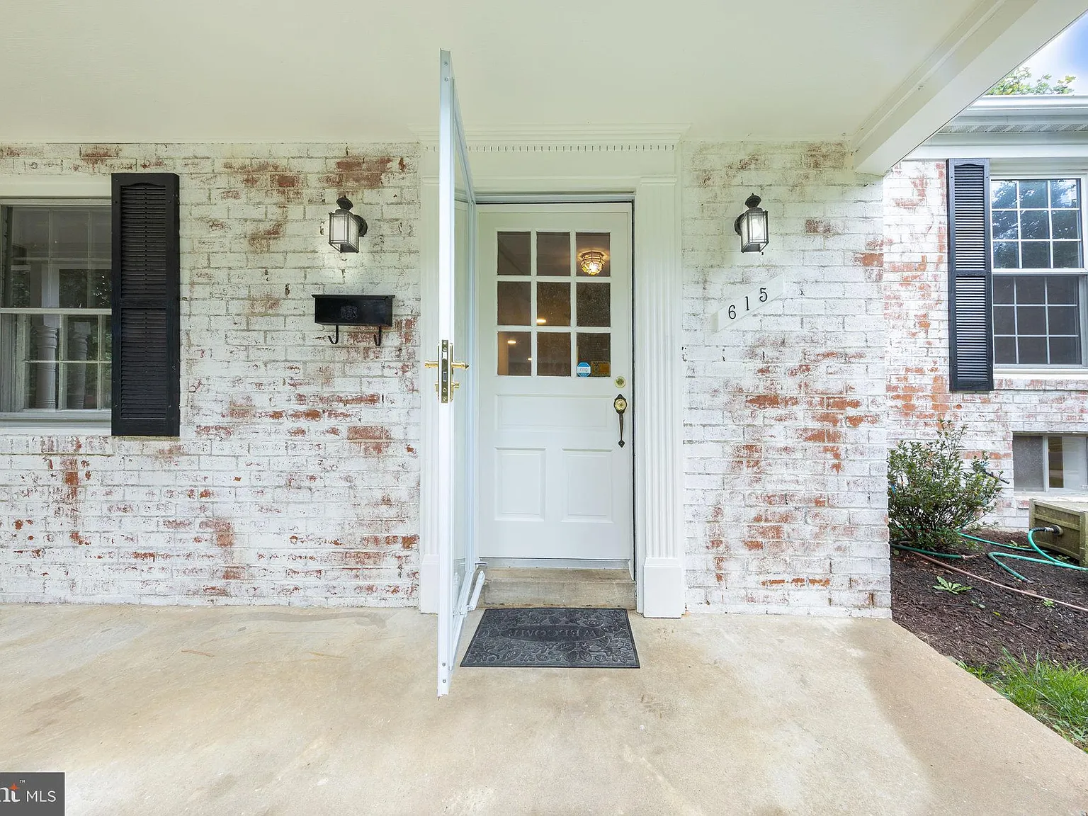 5 bed, 3.5 bath, 3108 sqft, $4,000 — Photo 3
