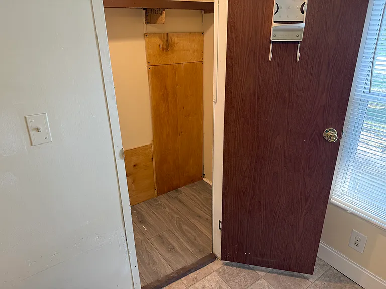 5553 Rivercreek Dr — Photo 16