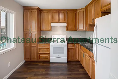 Chateau Sierra Photo 1