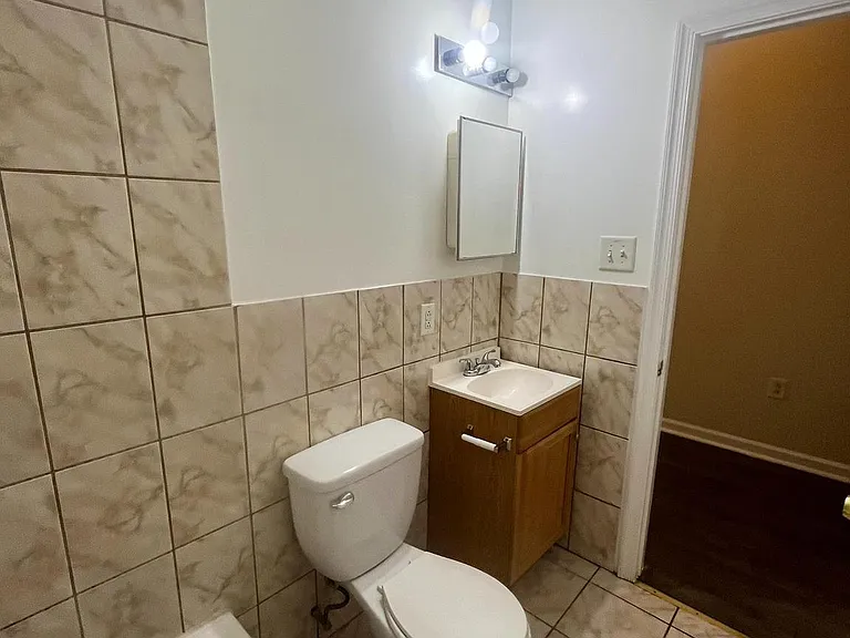 4061 Powelton Ave #1F — Photo 14