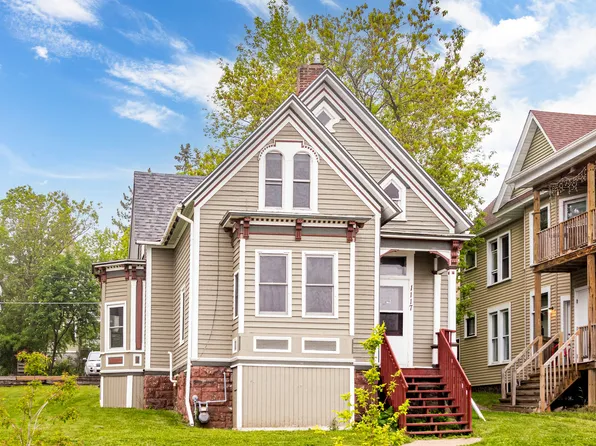 1117 E 2nd St, Duluth, MN 55805