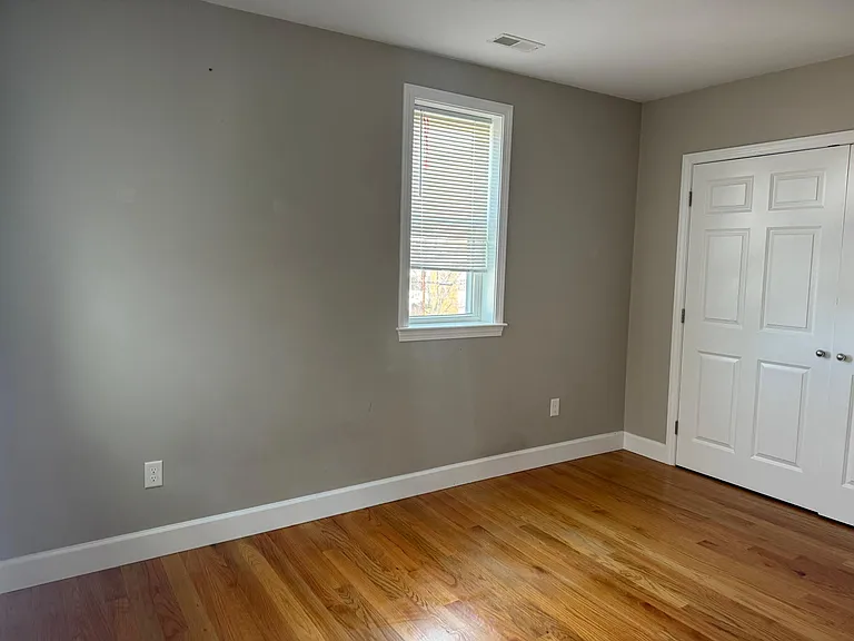 297 Bainbridge St — Photo 13