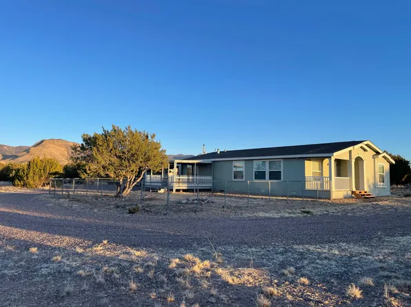 34 Longhorn Rd, Magdalena, NM 87825