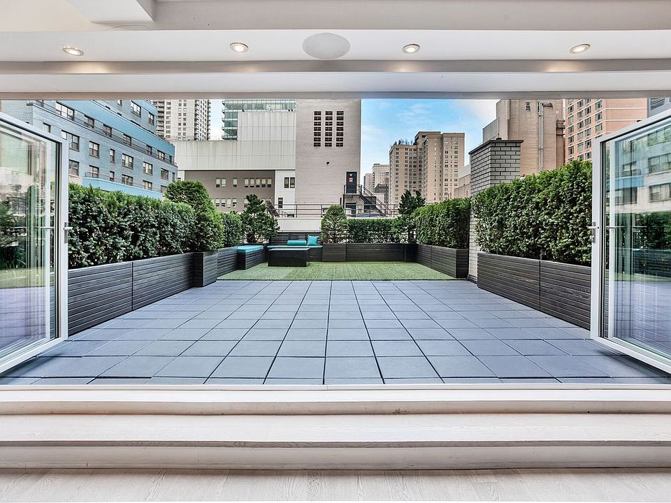 1st image of 935 3rd Ave #14G