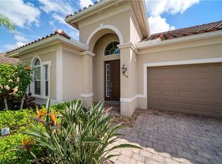 9066 Limestone Ln, Naples, FL 34120