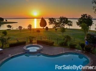 4106 Lakeside Dr, Rowlett, TX 75088
