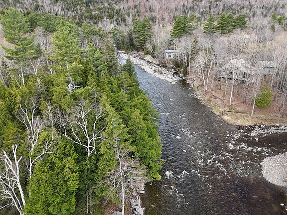 3rd image of 1010 River Bend Road