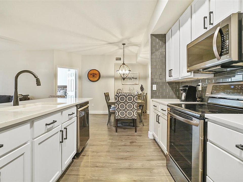 1st image of 35113 Harbour Vista Cir