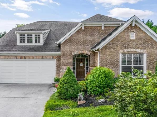 11218 Fox Brook Ln, Knoxville, TN 37932