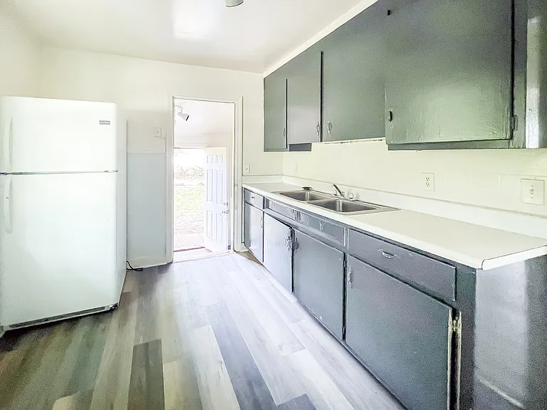 95 Slagle Ave — Photo 3