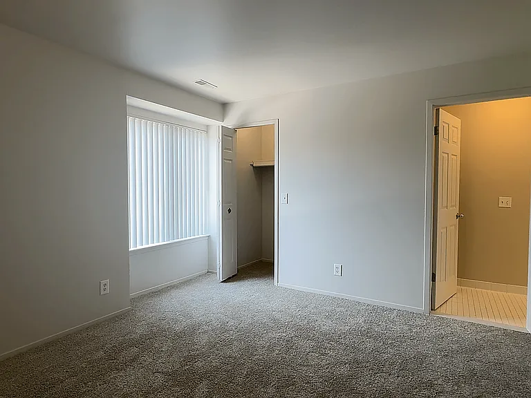 Prentiss Pointe Apartments — Photo 240
