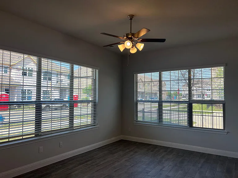 6106 Blythe Dr — Photo 12