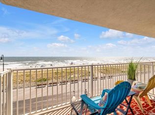 250 Shore Rd APT 3A, Long Beach, NY 11561