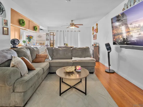 615 Fredricks Ave Unit 142, Oceanside, CA 92058
