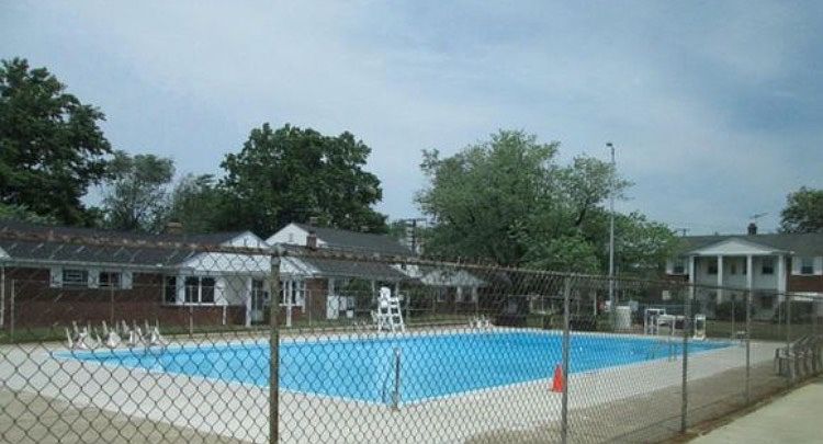 1st image of 23381 Farringdon Ave #52