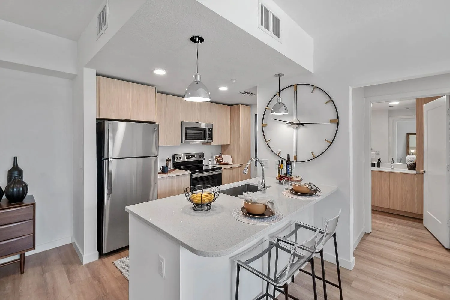 Laketide Residences — Photo 3