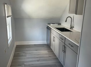 20 Vernon Ter FLOOR 3, East Orange, NJ 07017