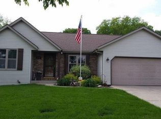 1510 Walsh Acres Dr, West Bend, WI 53095