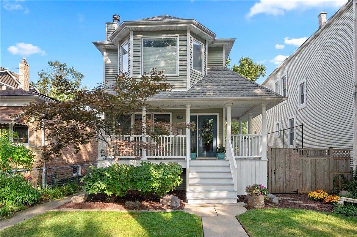 4149 N Whipple St, Chicago, IL 60618 | Zillow