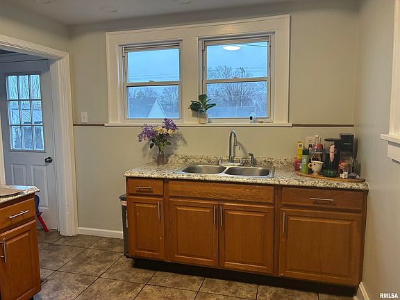 3rd image of 2304 State St