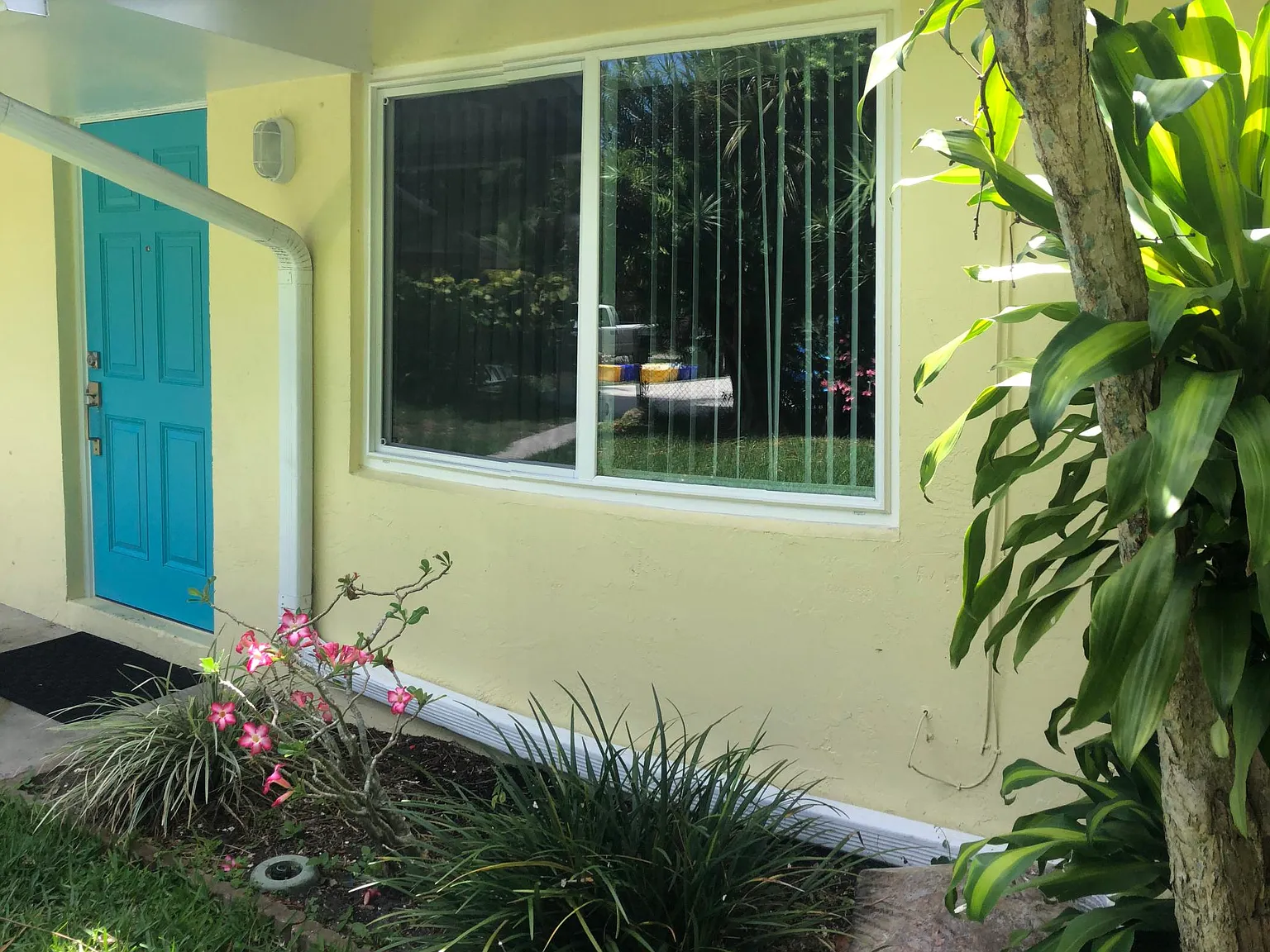 Adcock Ln, Palm Springs — Photo 2