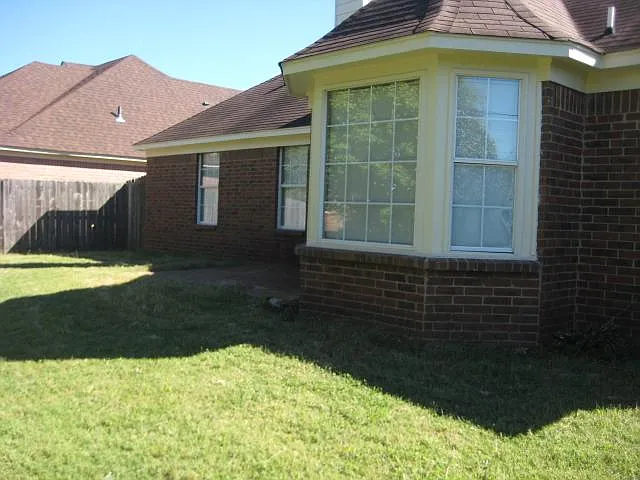 7032 Country Walk Dr — Photo 17