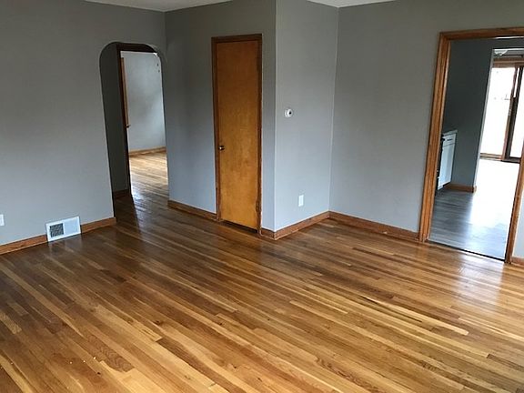 2nd image of 323 E 28th St