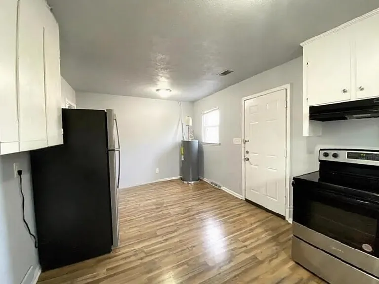 533 Branham Ave SW — Photo 11