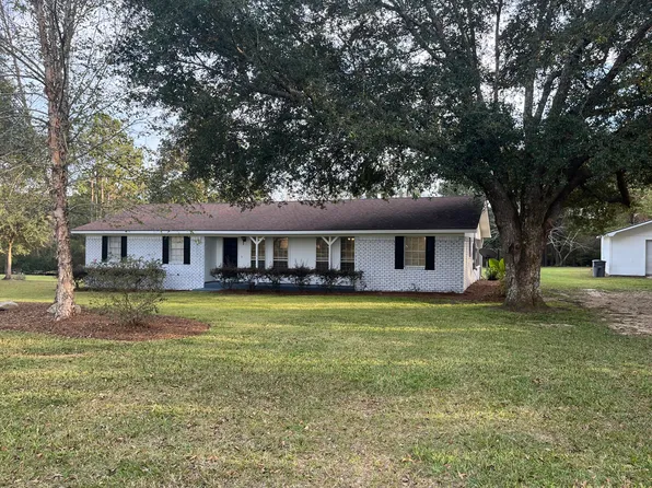 34 Woodview Dr, Petal, MS 39465