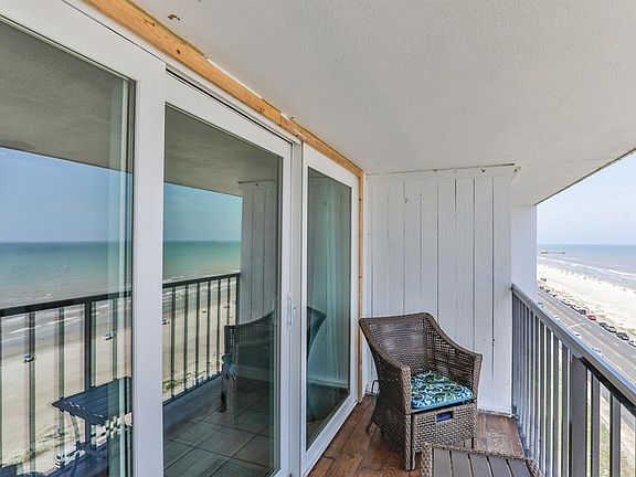 3rd image of 7310 Seawall Blvd APT 1202