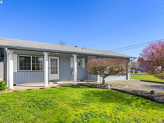 2nd image of 2585 NE Chalmers Way