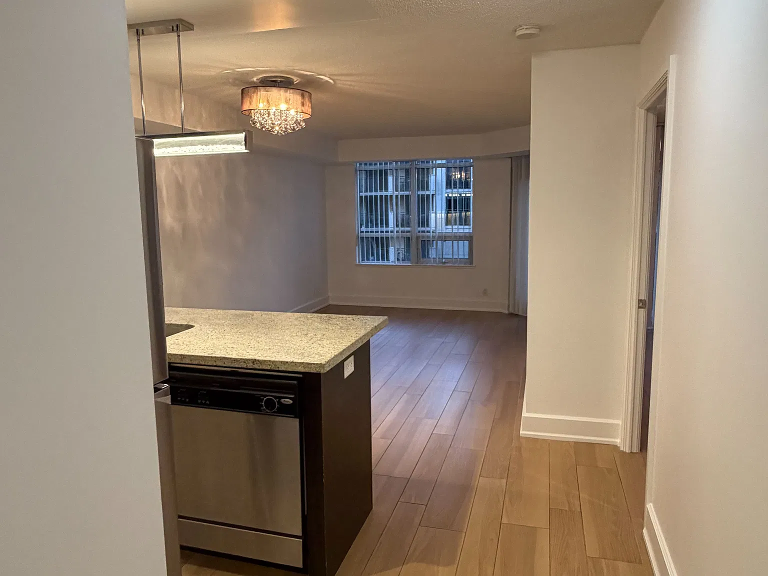 676 Sheppard Ave E — Photo 3