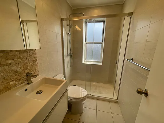 Rented by Metropolis International Realty Inc. | media 11