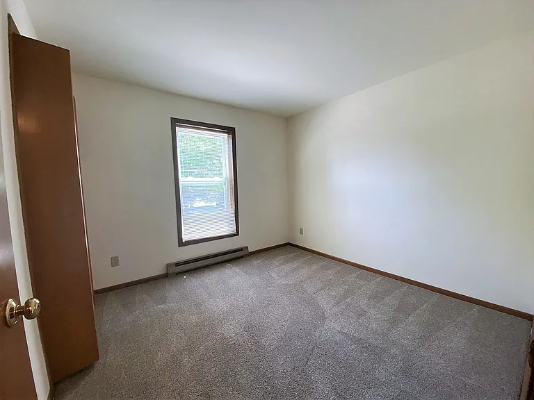 High Point Commons Apartments — Photo 141