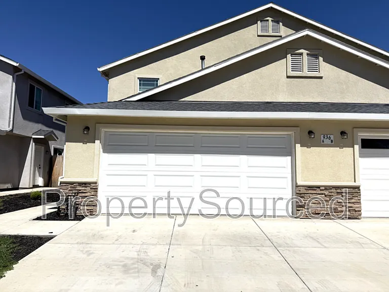 936 W Alameda St #A — Photo 1