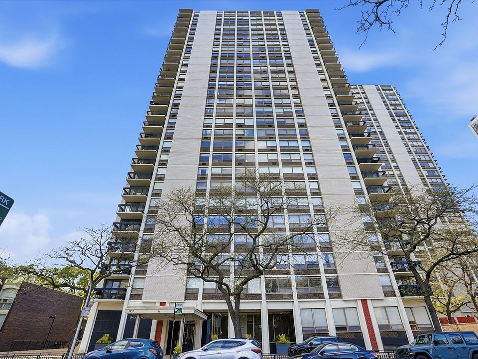 1st image of 1455 N Sandburg Ter APT 504