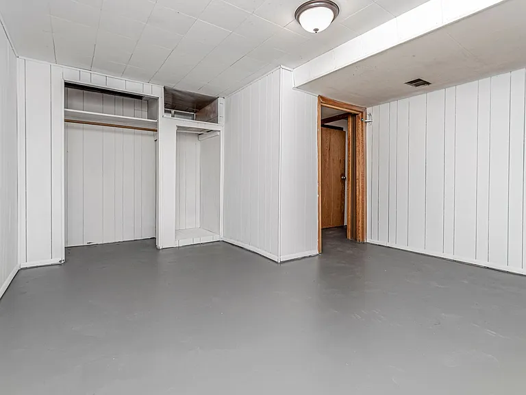 1011 Skyline Dr — Photo 6