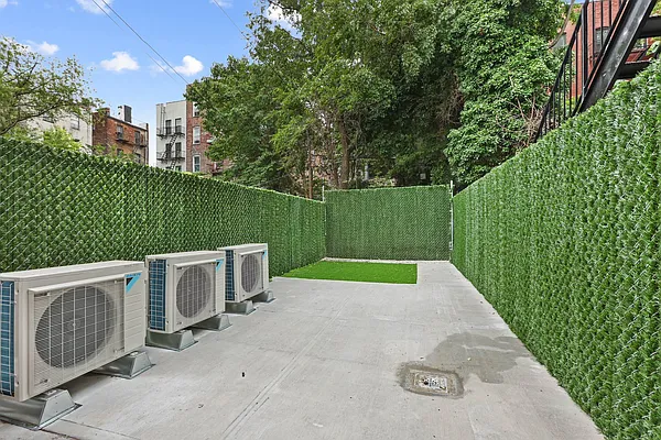 Rented by Spire Group | media 7