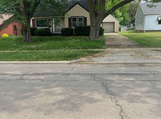 631 N Main St, Stockton, IL 61085