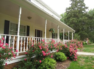 4701 Lindstrom Dr, Charlotte, NC 28226