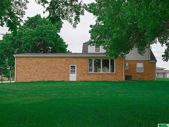 5th image of 4813 Mayhew Ave