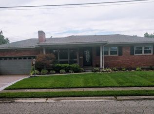 915 Packard Ave, Louisville, KY 40217