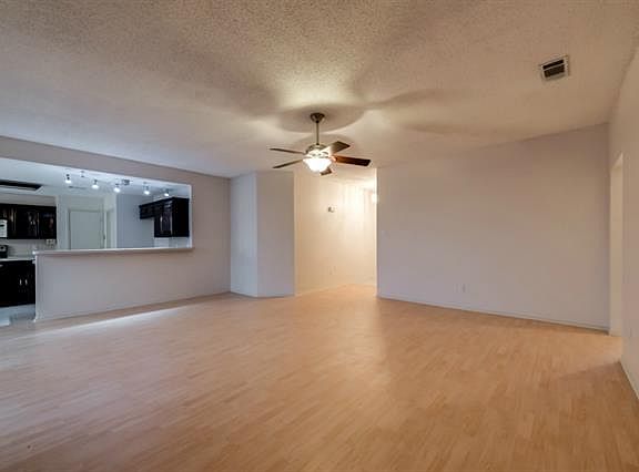 4th image of 807 Elbe Dr
