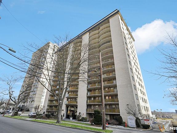 2nd image of 150 Overlook Ave APT 7F