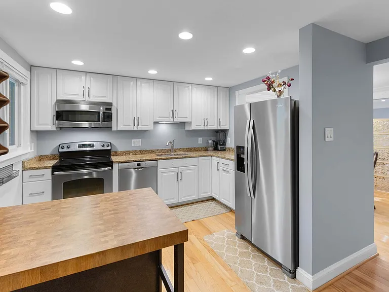 5318 Oak Ladder Ct — Photo 2