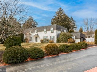 6 Fox Chase Cir, Newtown Square, PA 19073