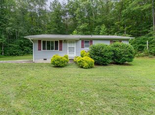 1790 Airport Rd, Oakdale, TN 37829